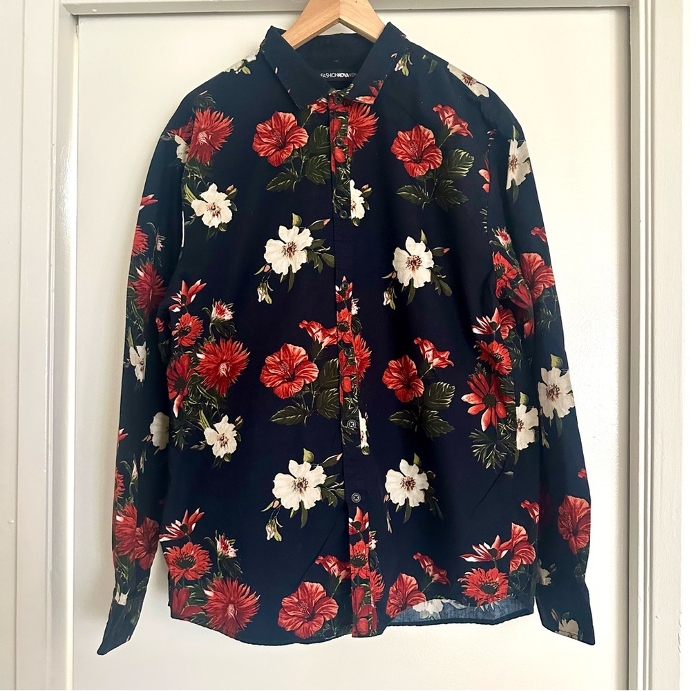 Men’s Fashion Nova Red & Black Floral Button Down Shirt – Large
